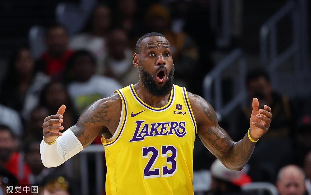 球迷们期待 球迷们期待