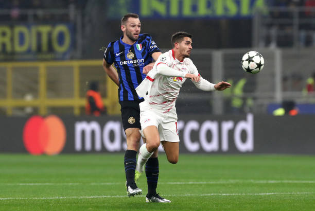 的比赛之外 的比赛之外