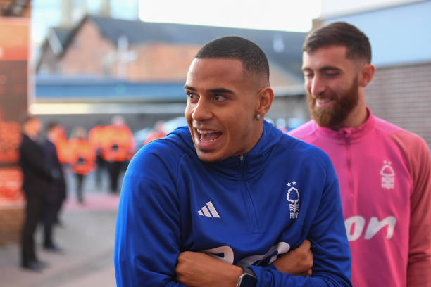 通过对冰球 通过对冰球